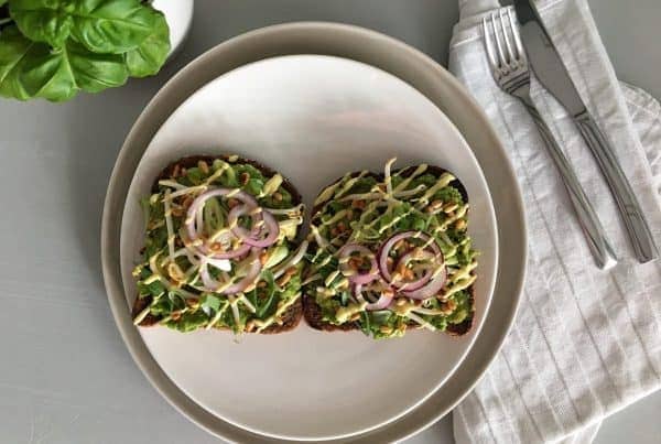 Toast-Omelet-Avocado